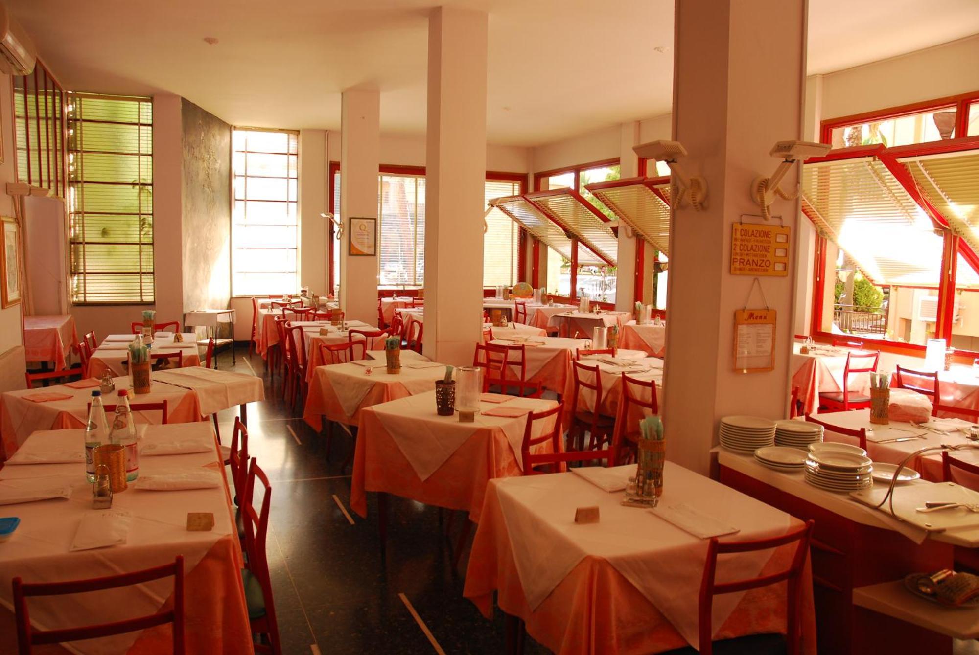 פינאלה ליגורה Hotel Colibri מראה חיצוני תמונה