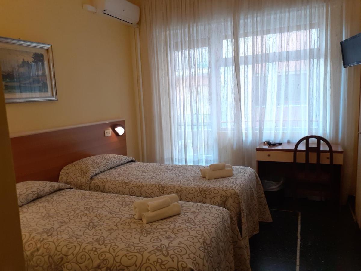 פינאלה ליגורה Hotel Colibri מראה חיצוני תמונה
